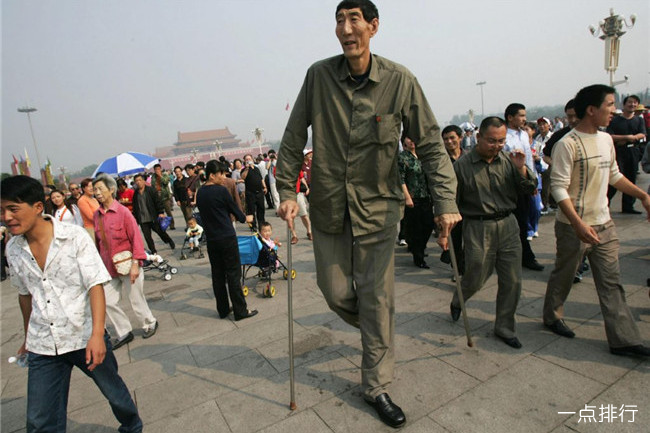 包西顺,7英尺9英寸 包西顺,7英尺9英寸